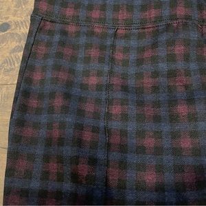 Old Navy Blue and Violet Checkered Stevie Pants. Size S